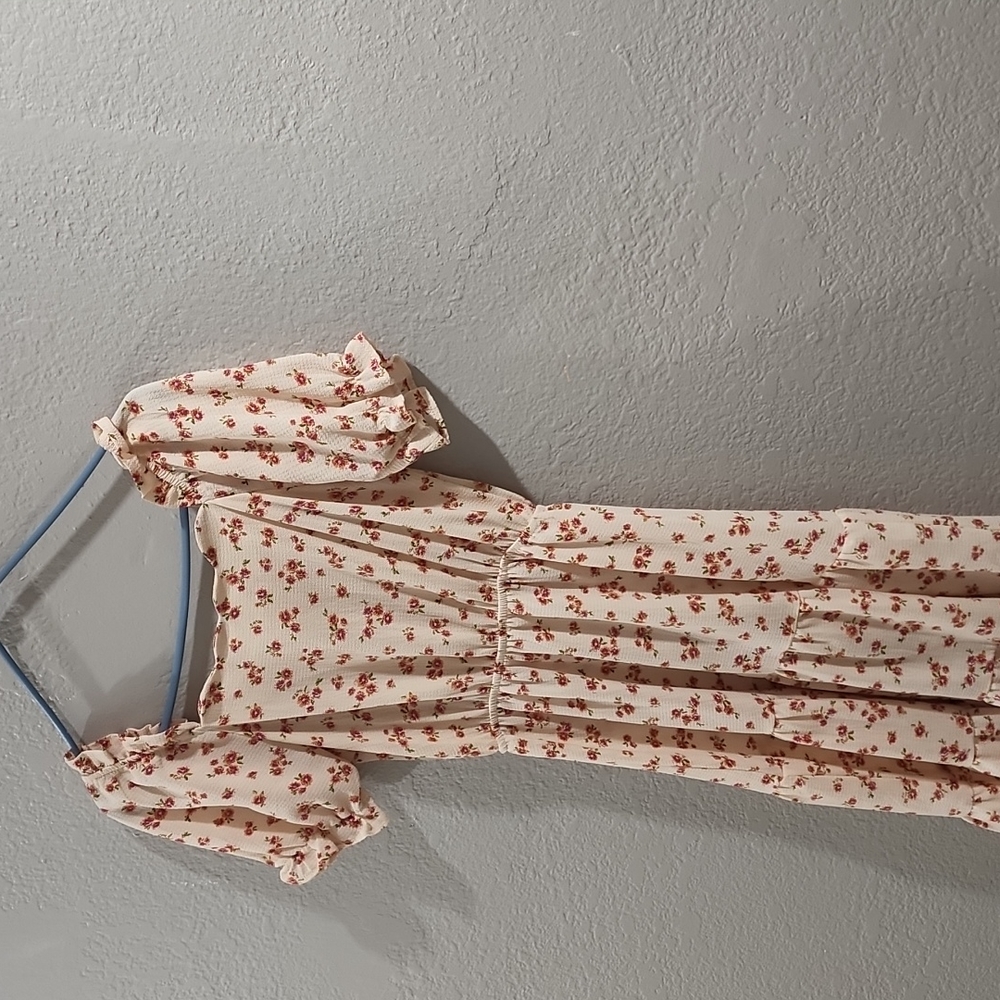 Dress - Picture 5 of 5